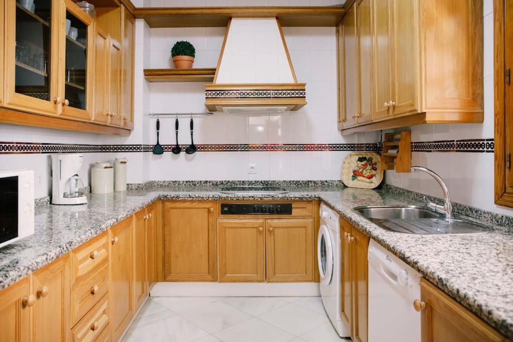 Wonderful 3 Bedroom Flat In The Heart Of Triana * Seville